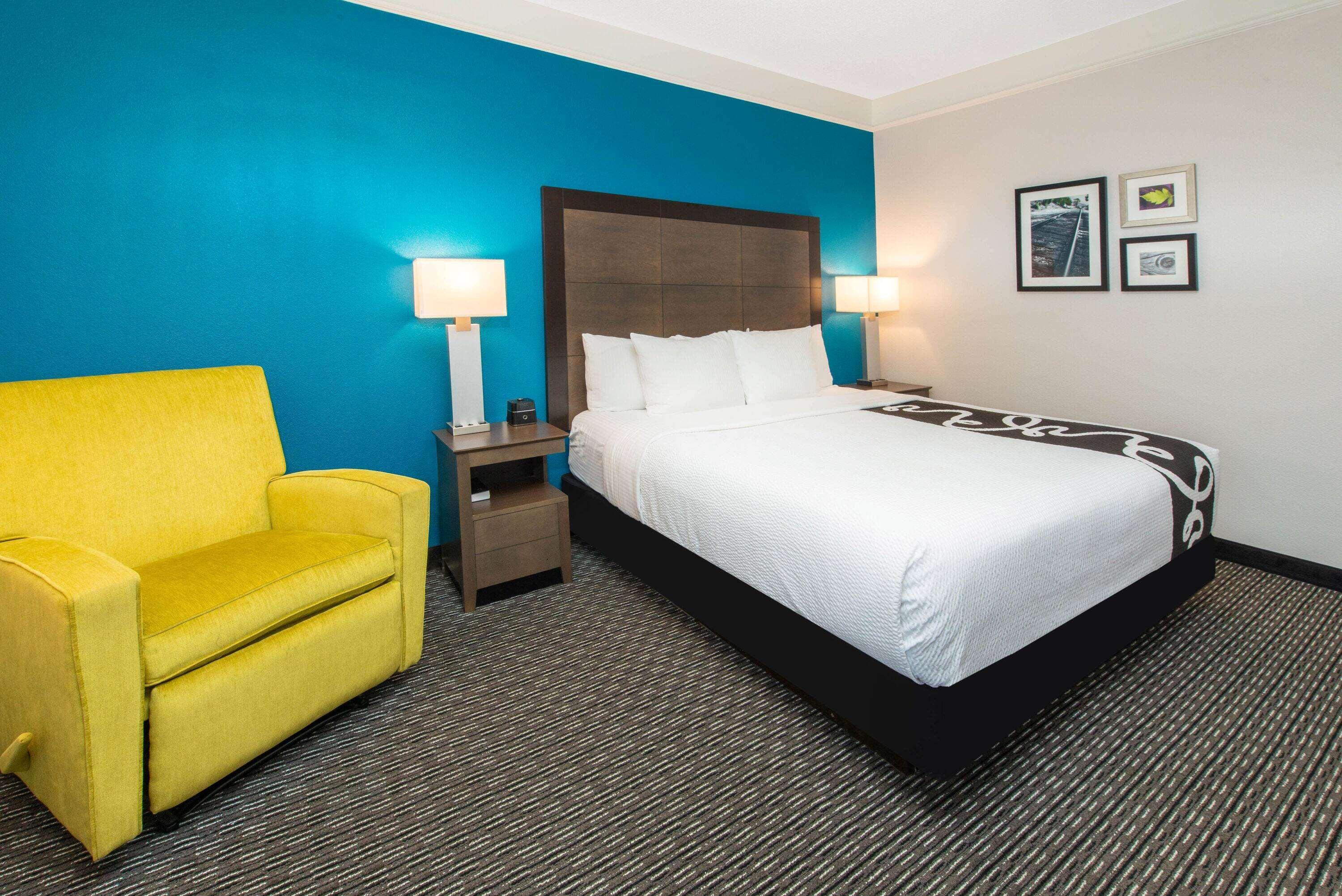 Готель La Quinta By Wyndham Tampa Brandon Regency Park Екстер'єр фото