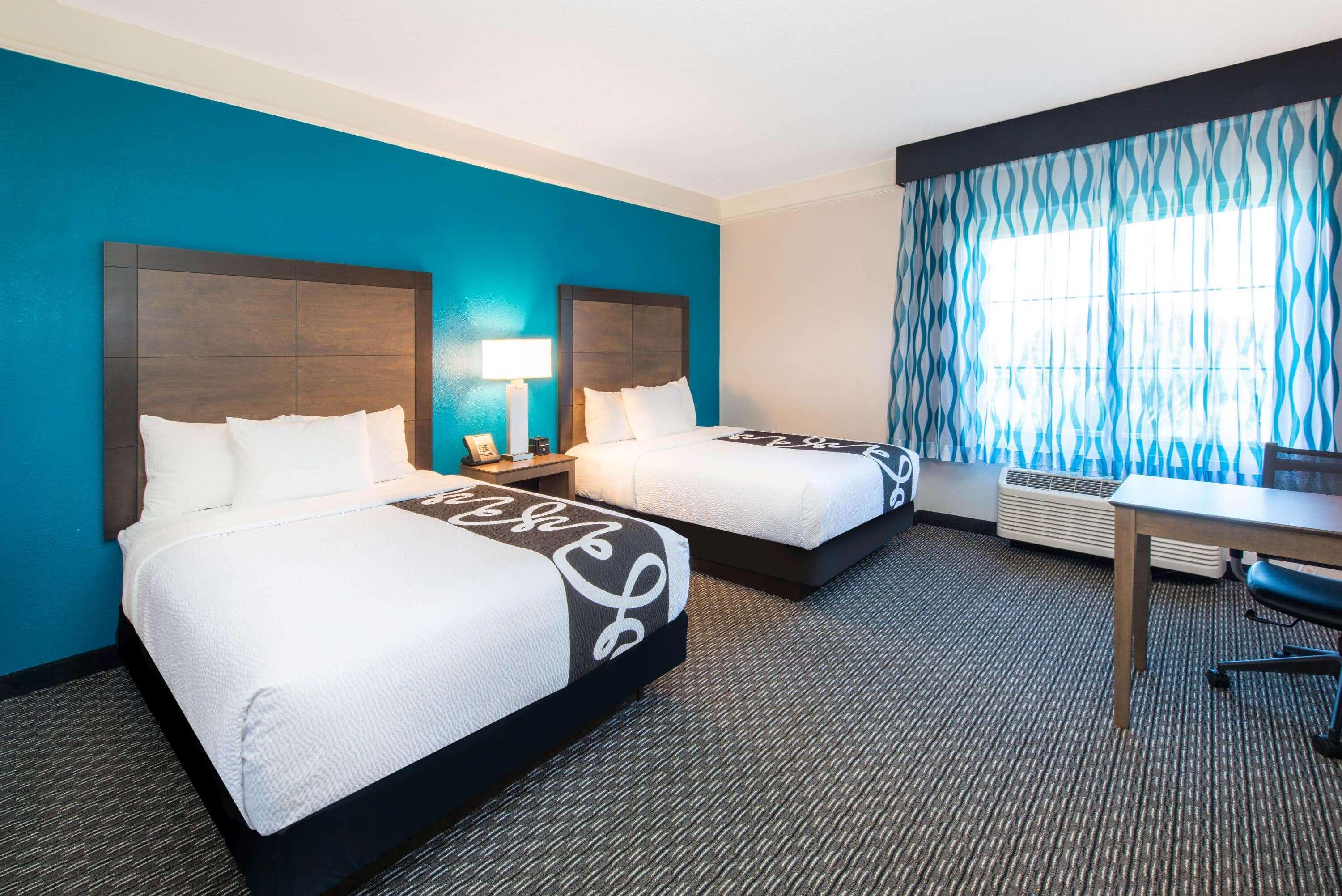 Готель La Quinta By Wyndham Tampa Brandon Regency Park Екстер'єр фото
